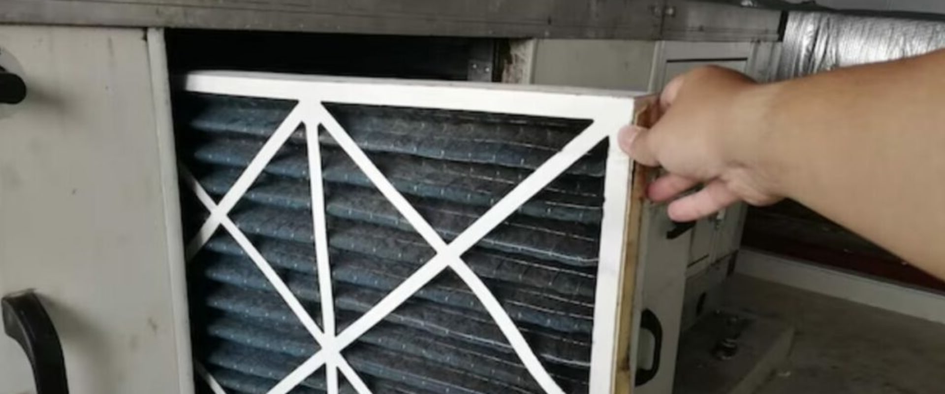 The Importance of Regularly Cleaning Your Furnace Filter: An Expert's Perspective